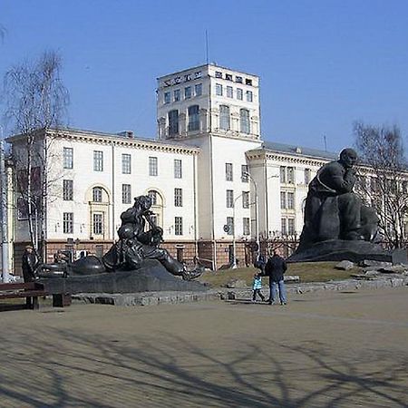 Flatcomfort Nezavisimosti 44 Apartment Minsk Luaran gambar