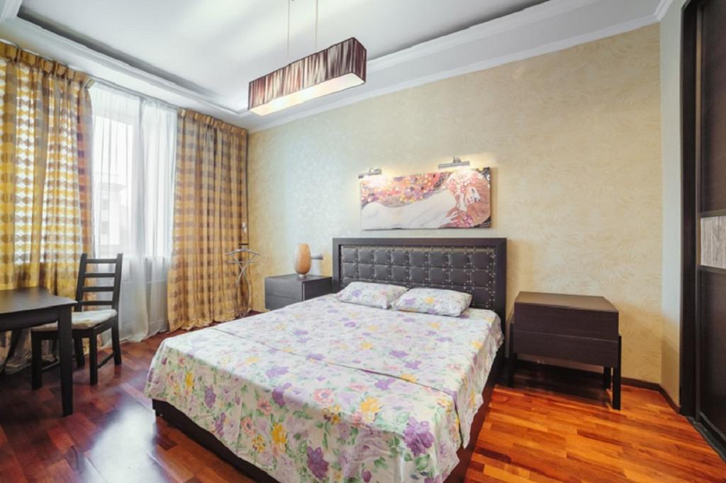 Flatcomfort Nezavisimosti 44 Apartment Minsk Luaran gambar